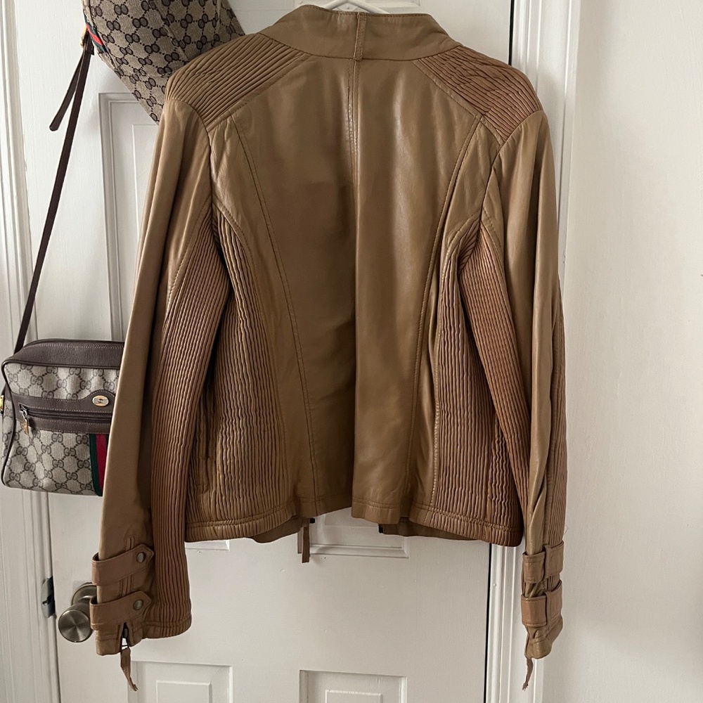 Leather Jacket - Picture 7 of 8